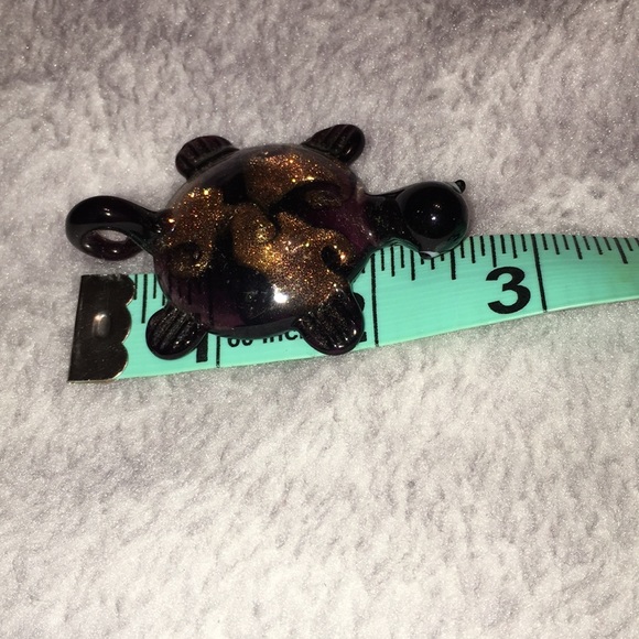 💚Glass turtle pendant - Picture 3 of 4